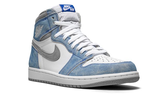 Jordan 1 Retro High Hyper Royal Smoke Grey