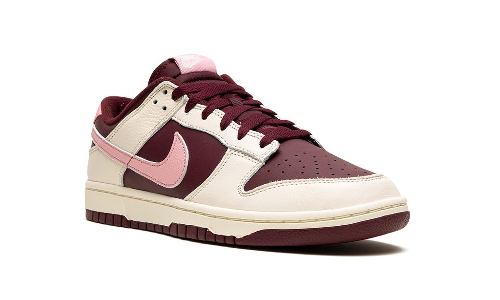Nike Dunk Low Valentine’s Day